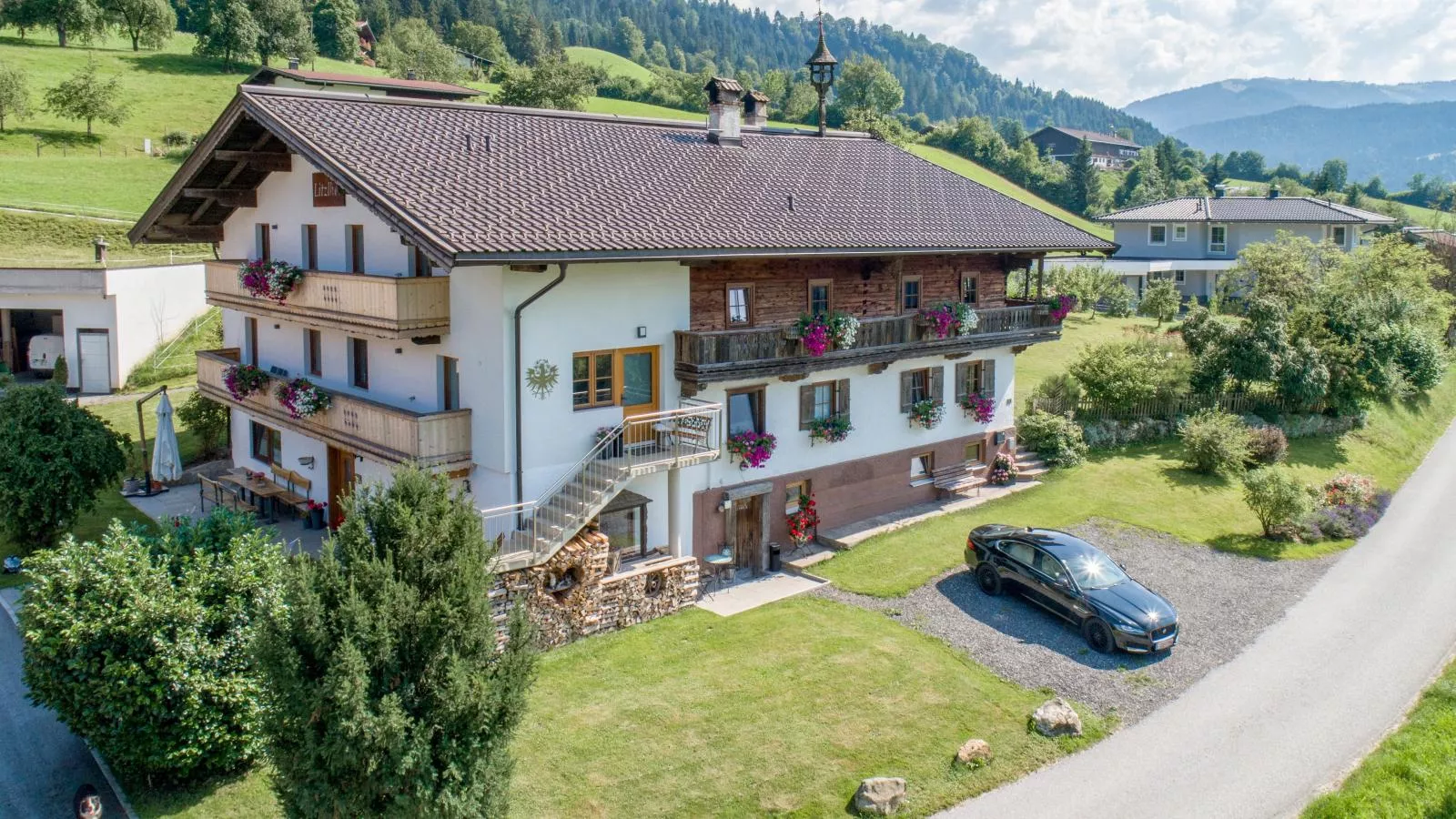 Kraftplatz am Litzlhof-Außenbereich Sommer
