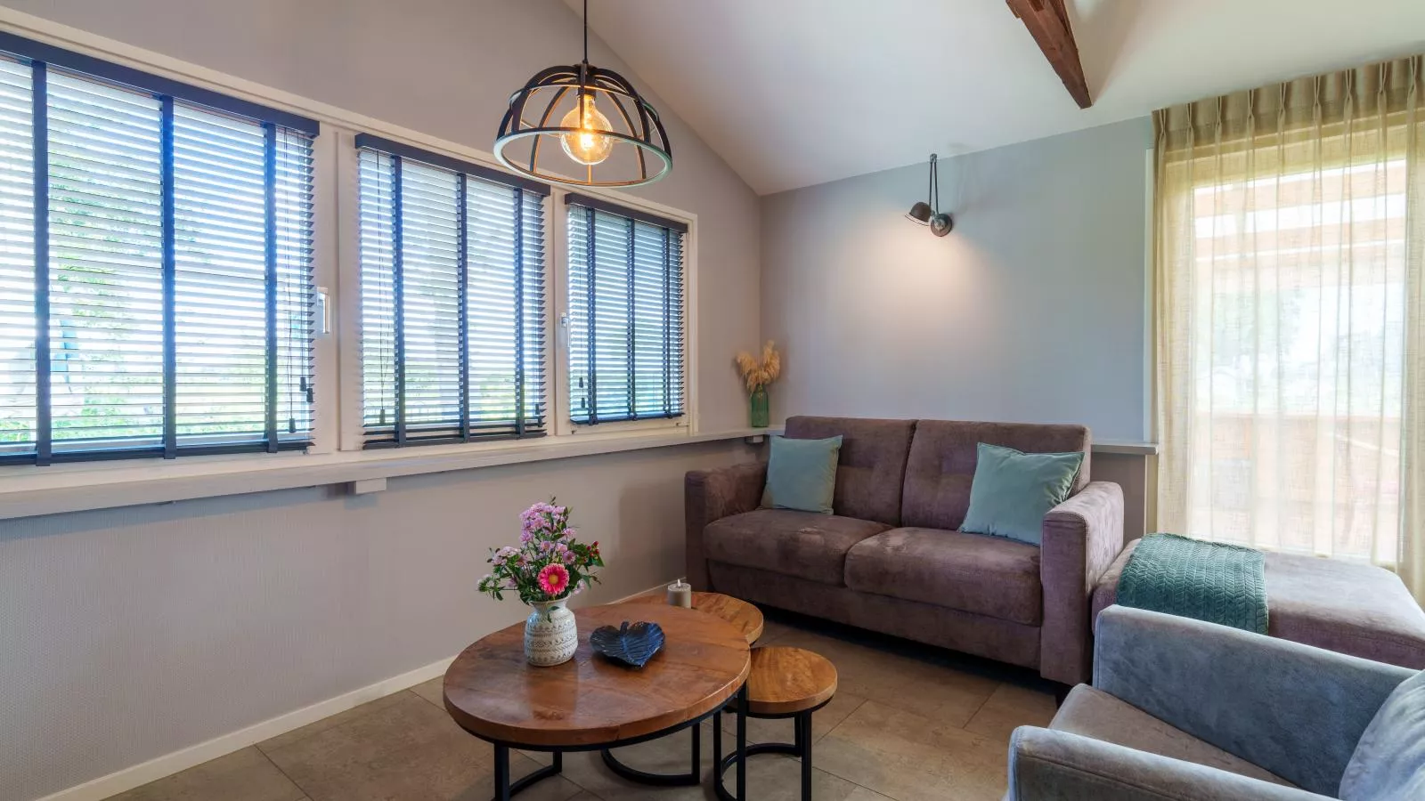Reggezicht-Living room