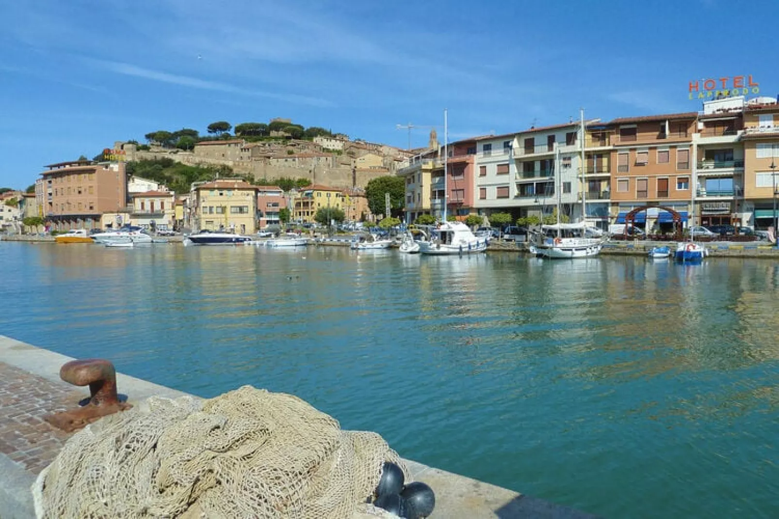 Ferienanlage Azienda Canova Seconda Marina di Grosset im EG oder EG u OG Nebengebaude  Gartenanteil 900 m von Rezeption-Wasserblick
