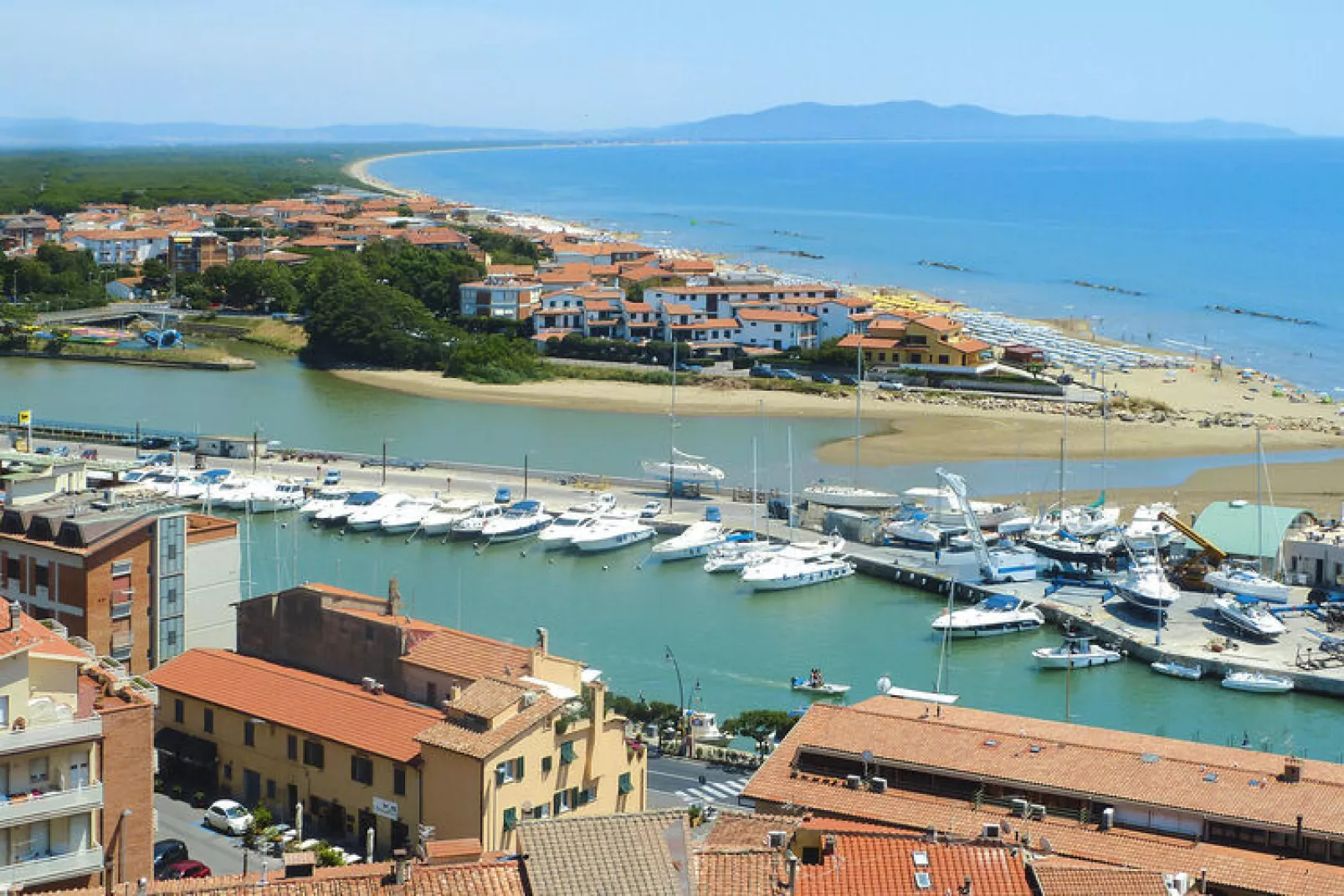 Ferienanlage Azienda Canova Seconda Marina di Grosset im EG oder EG u OG Nebengebaude  Gartenanteil 900 m von Rezeption-Wasserblick