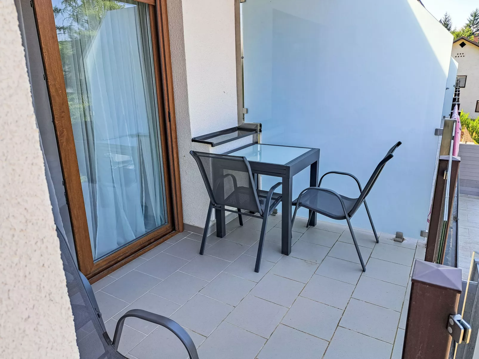 Sunshine view-Outside