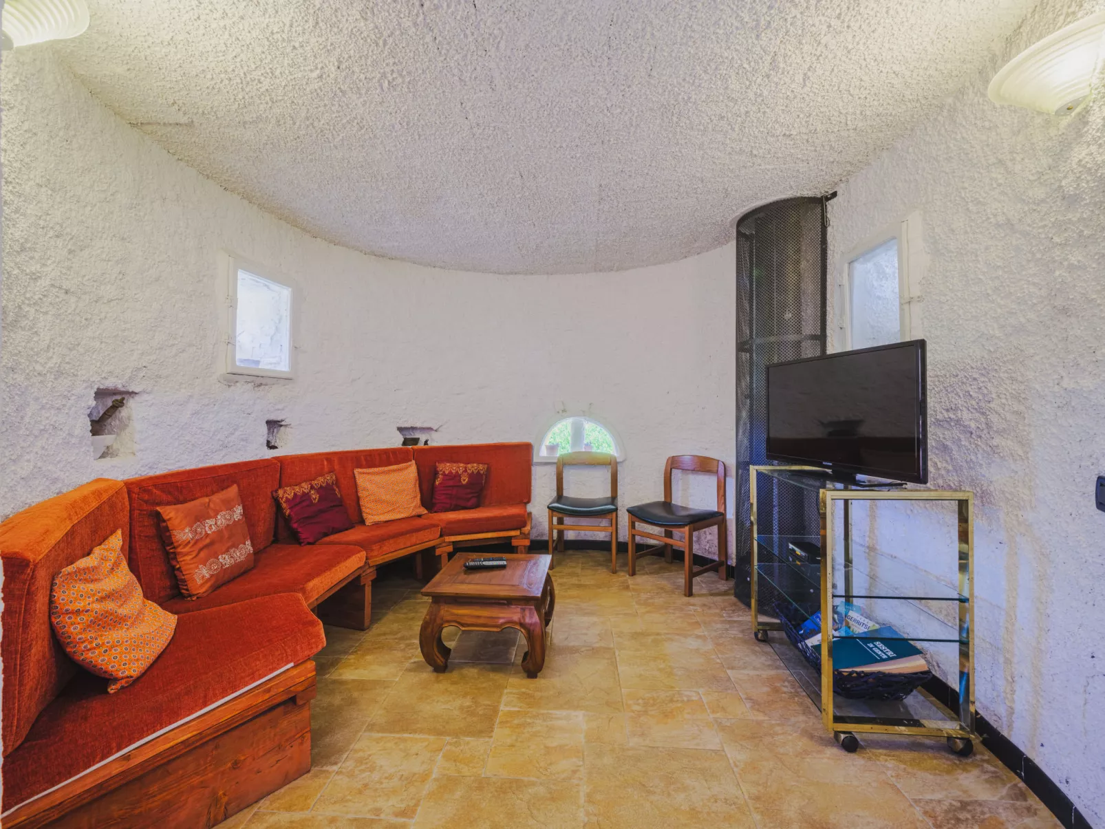 Antica Torre-Inside