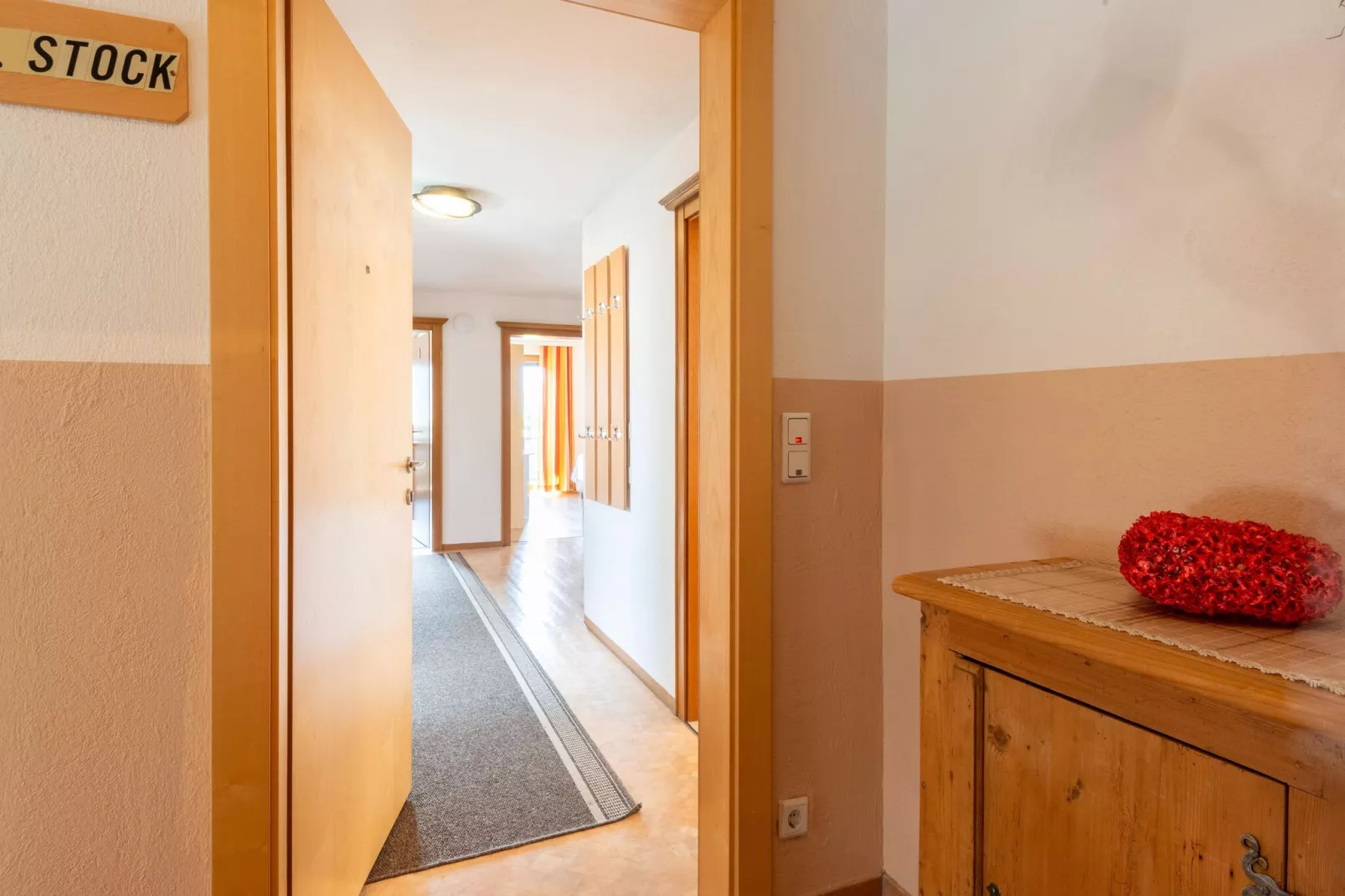 Apartment Top 10-Landing