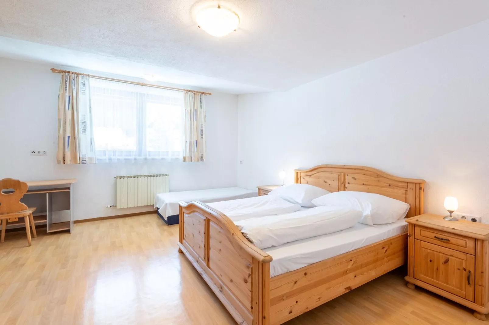 Apartment Top 10-Bedroom
