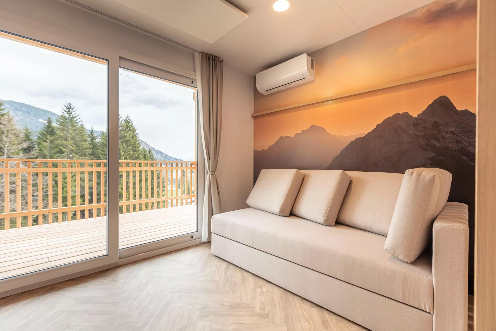 Chalets & Glamping Nassfeld 4-Living room