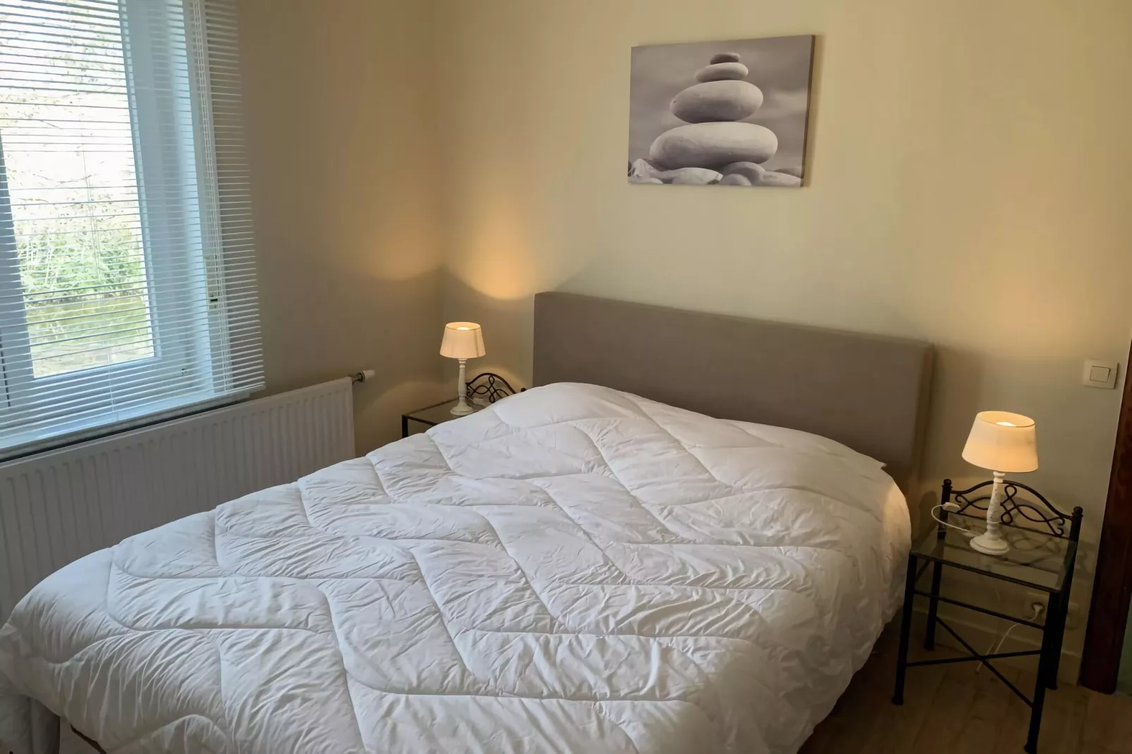 Weekendhuisje 10px-Bedroom