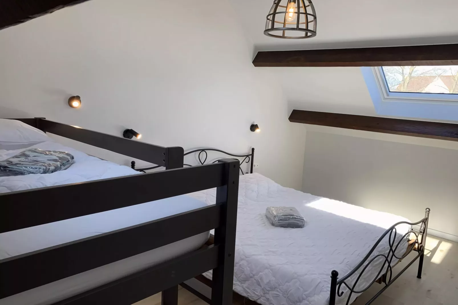 Weekendhuisje 10px-Bedroom