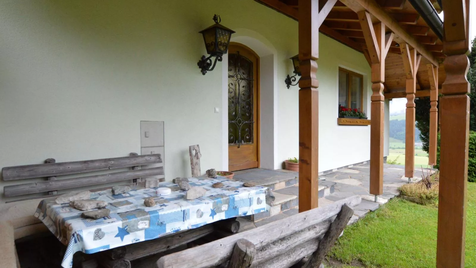 Chalet Sandra-Terrace balcony