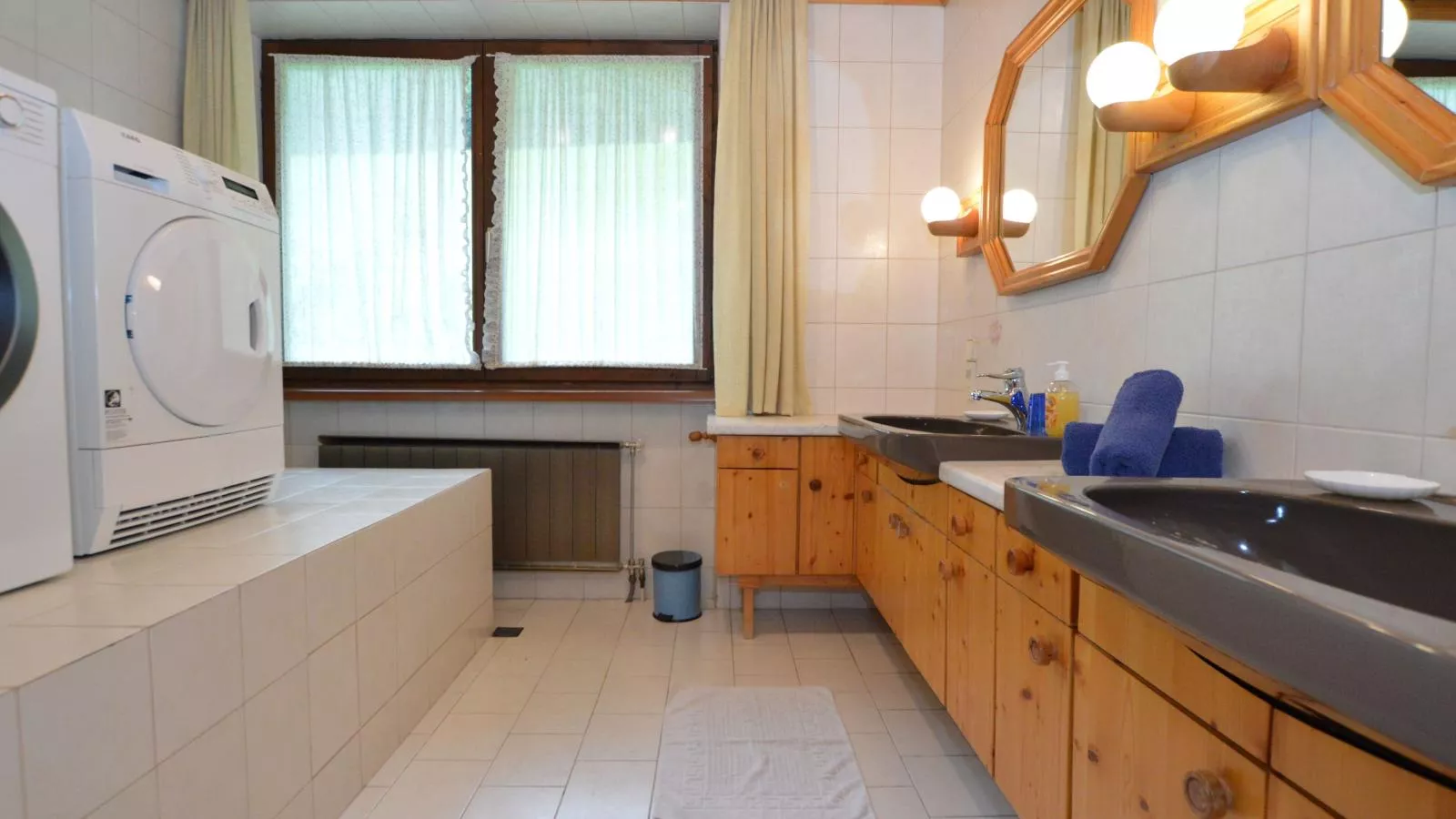 Chalet Sandra-Bathroom
