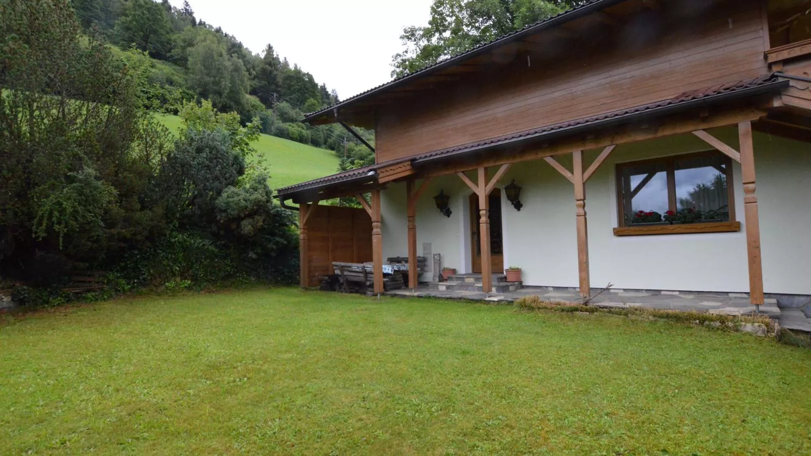 Chalet Sandra-Gardens summer