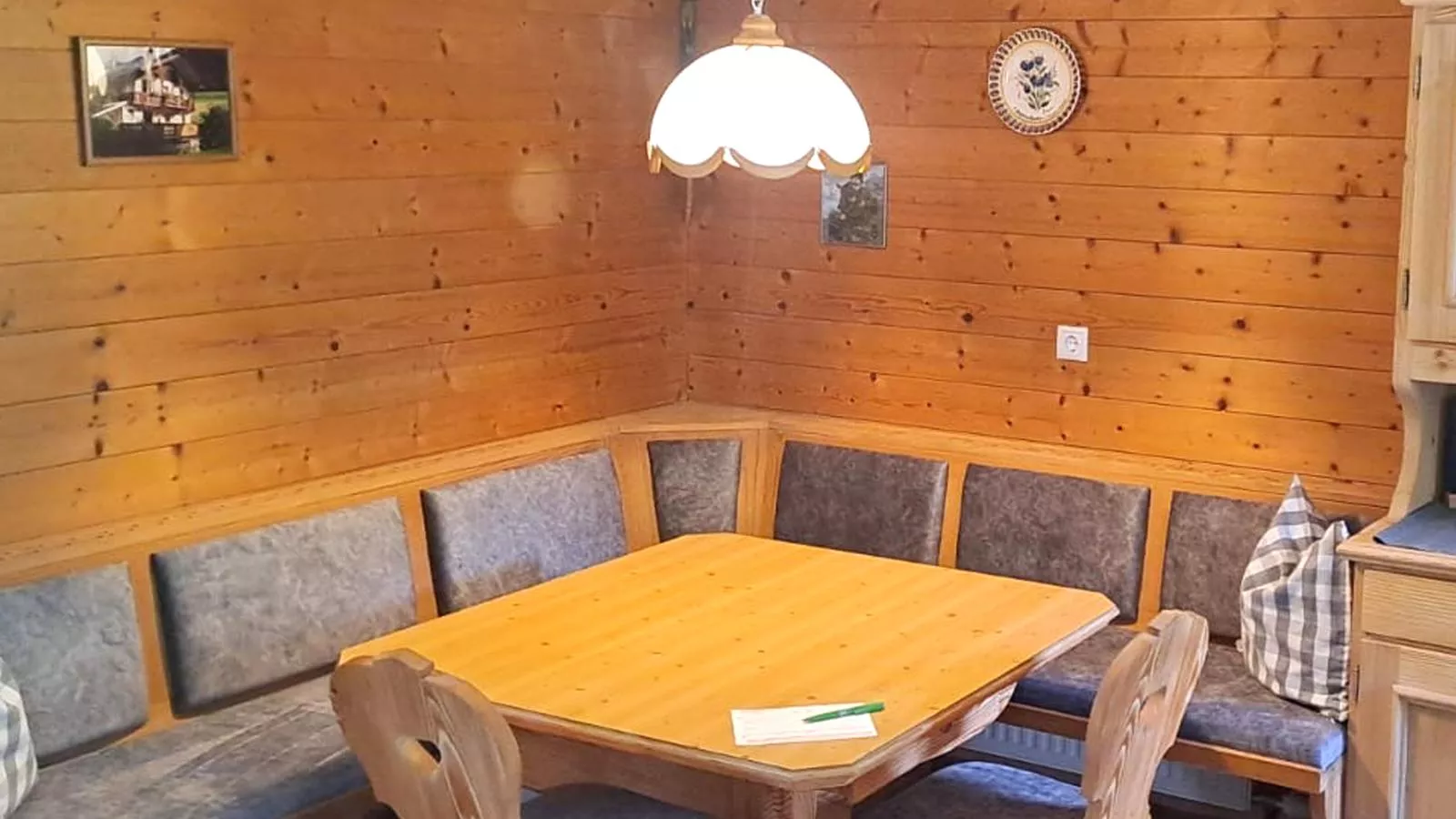Chalet Anna-Dining room