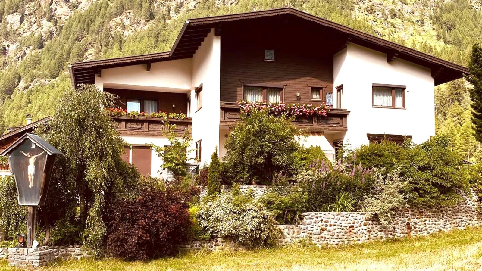 Haus Daniela-Exterior summer