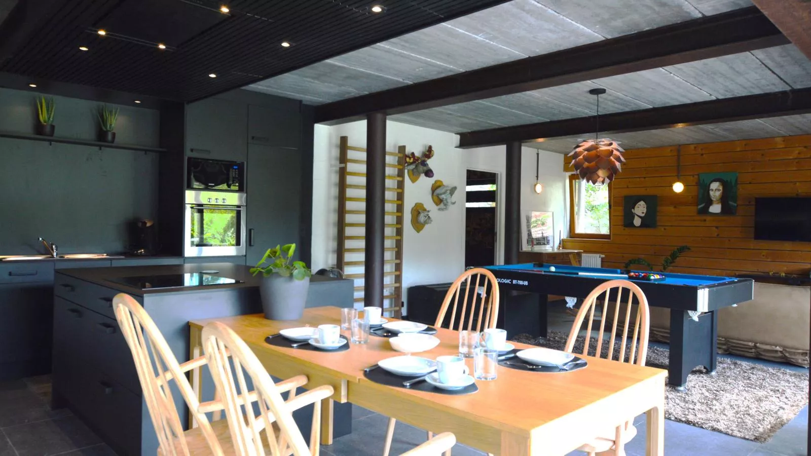 Loheré-Dining room