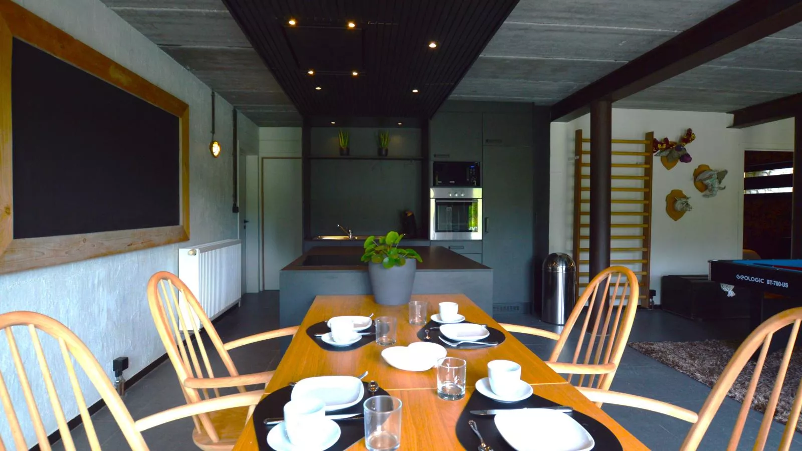 Loheré-Dining room