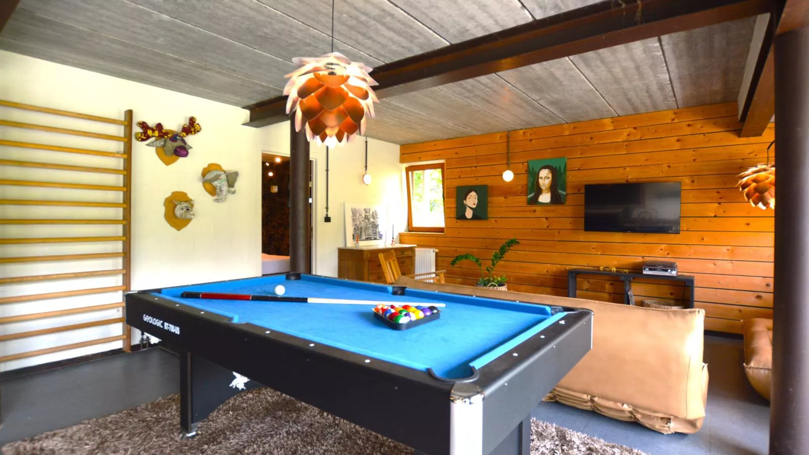 Loheré-Recreation room
