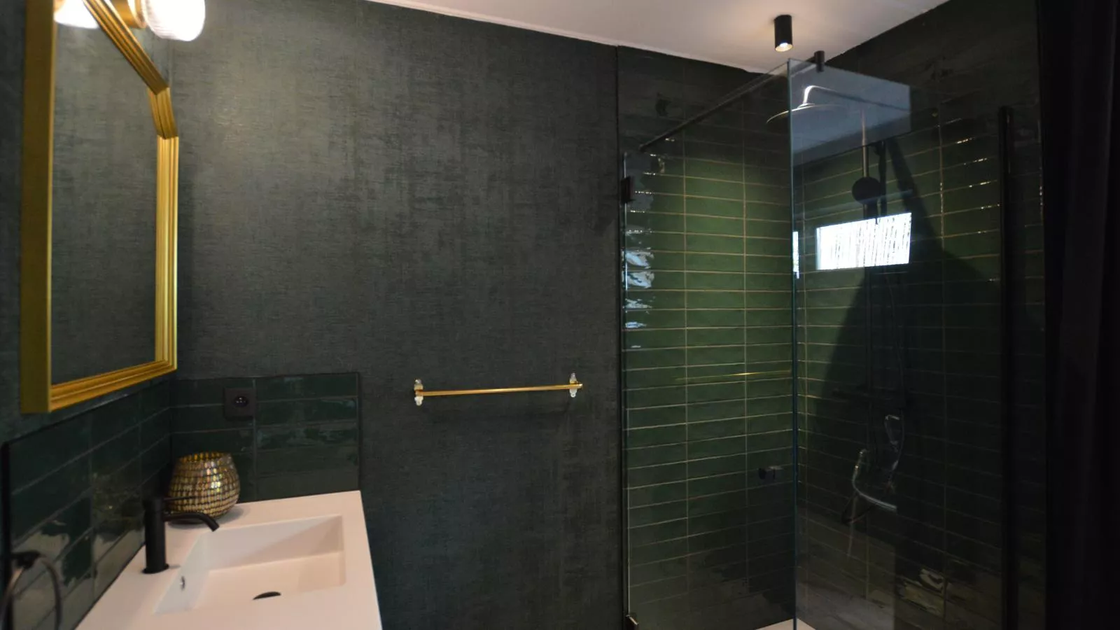 Loheré-Bathroom