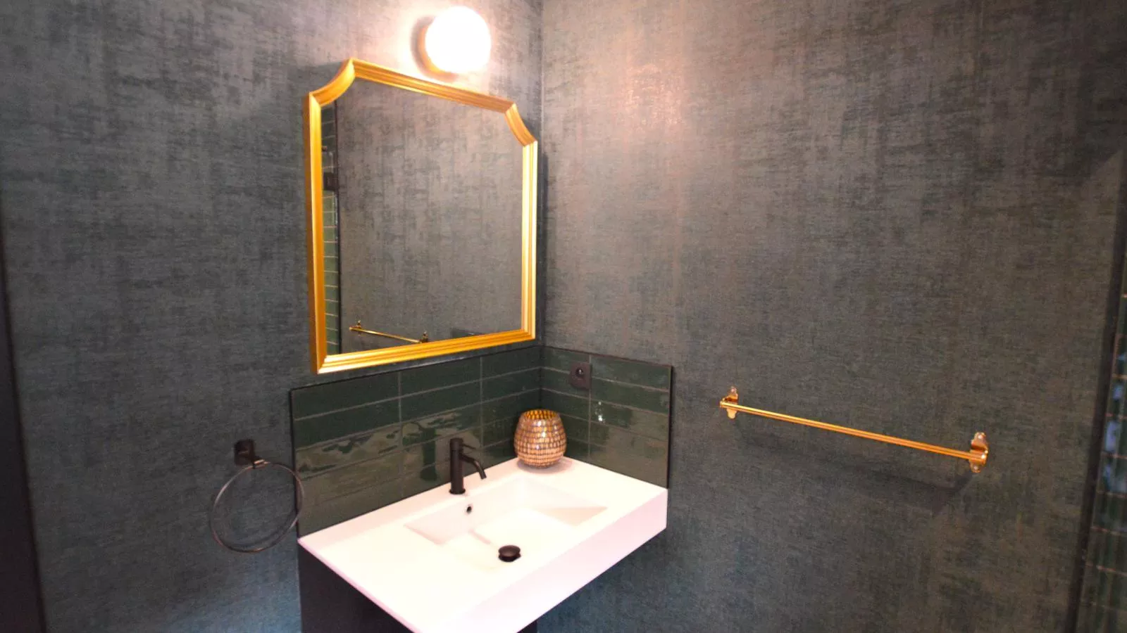 Loheré-Bathroom