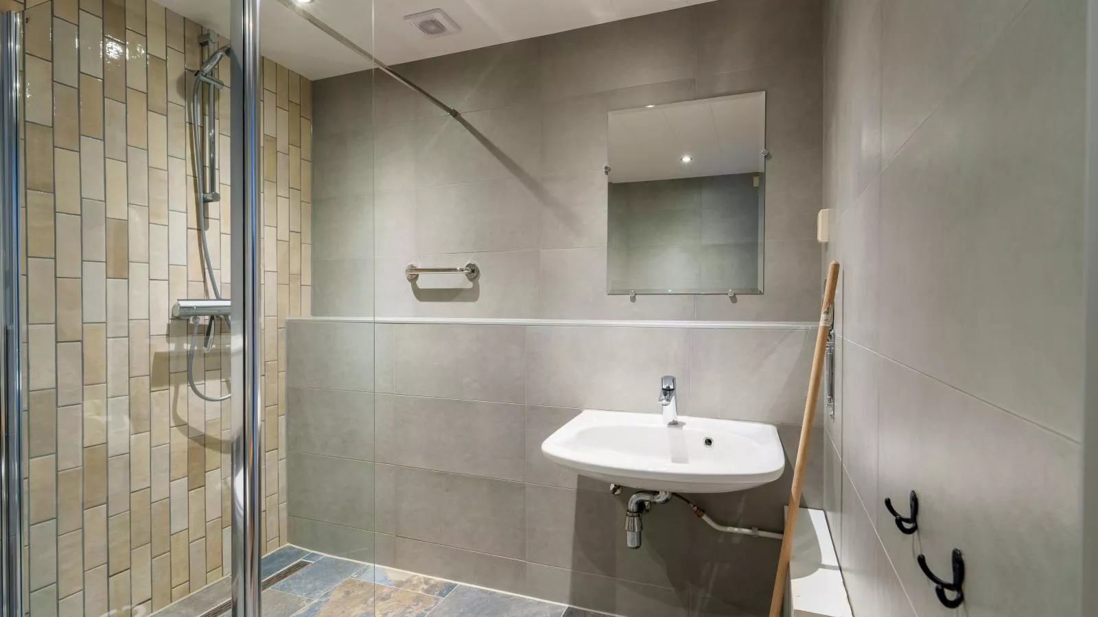 Regge en Weidezicht-Bathroom