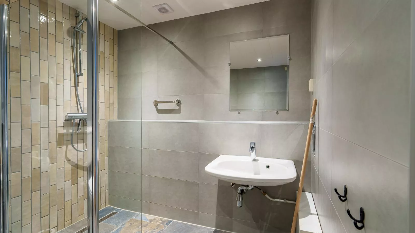 Weidezicht A-Bathroom