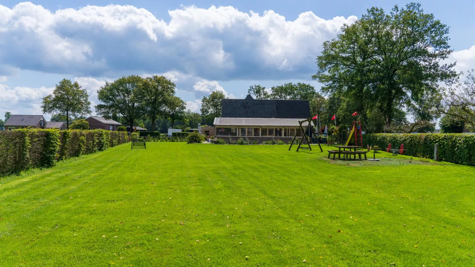 Weidezicht A-Gardens summer