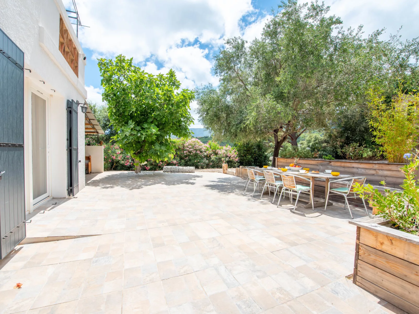 Villa Maeva-Outside