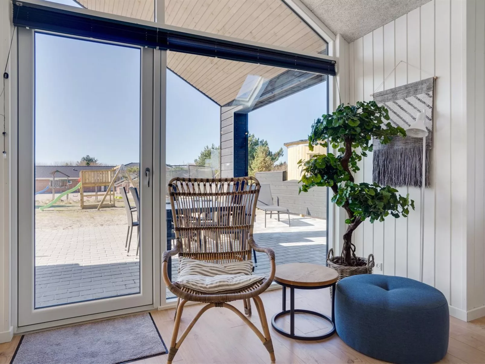 "Henke" - 475m from the sea-Dedans