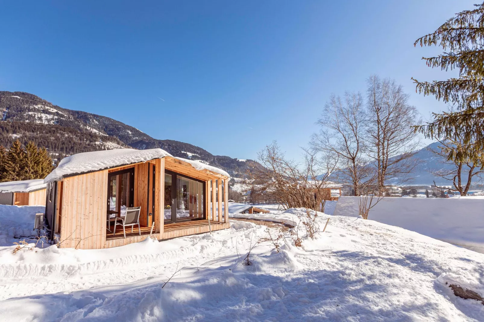 Chalets & Glamping Nassfeld 2-Exterior winter