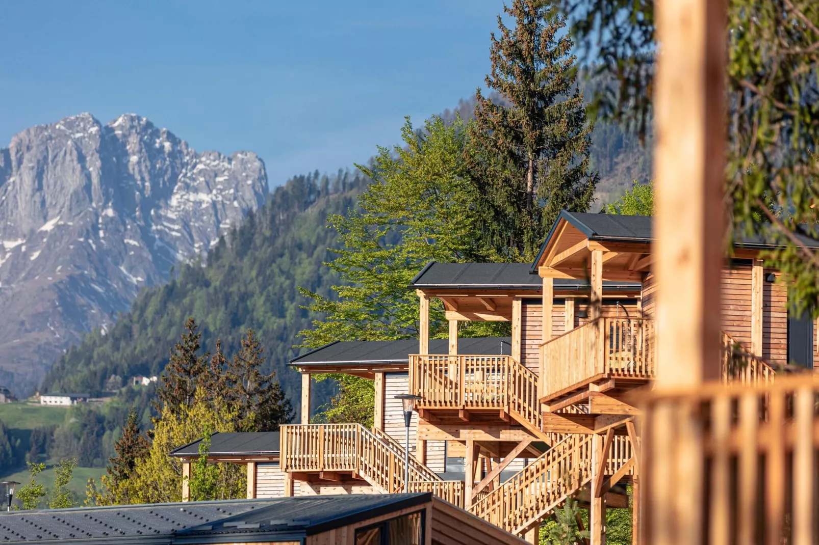 Chalets & Glamping Nassfeld 5-Exterior summer