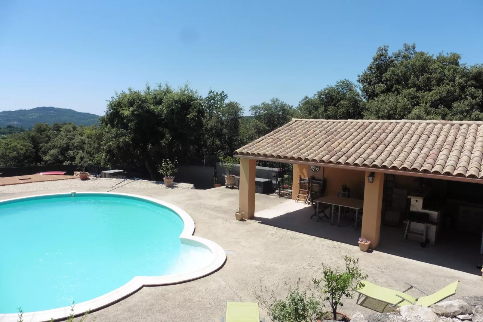 Ferienhaus in Villes-sur-Auzon-Schwimmbad