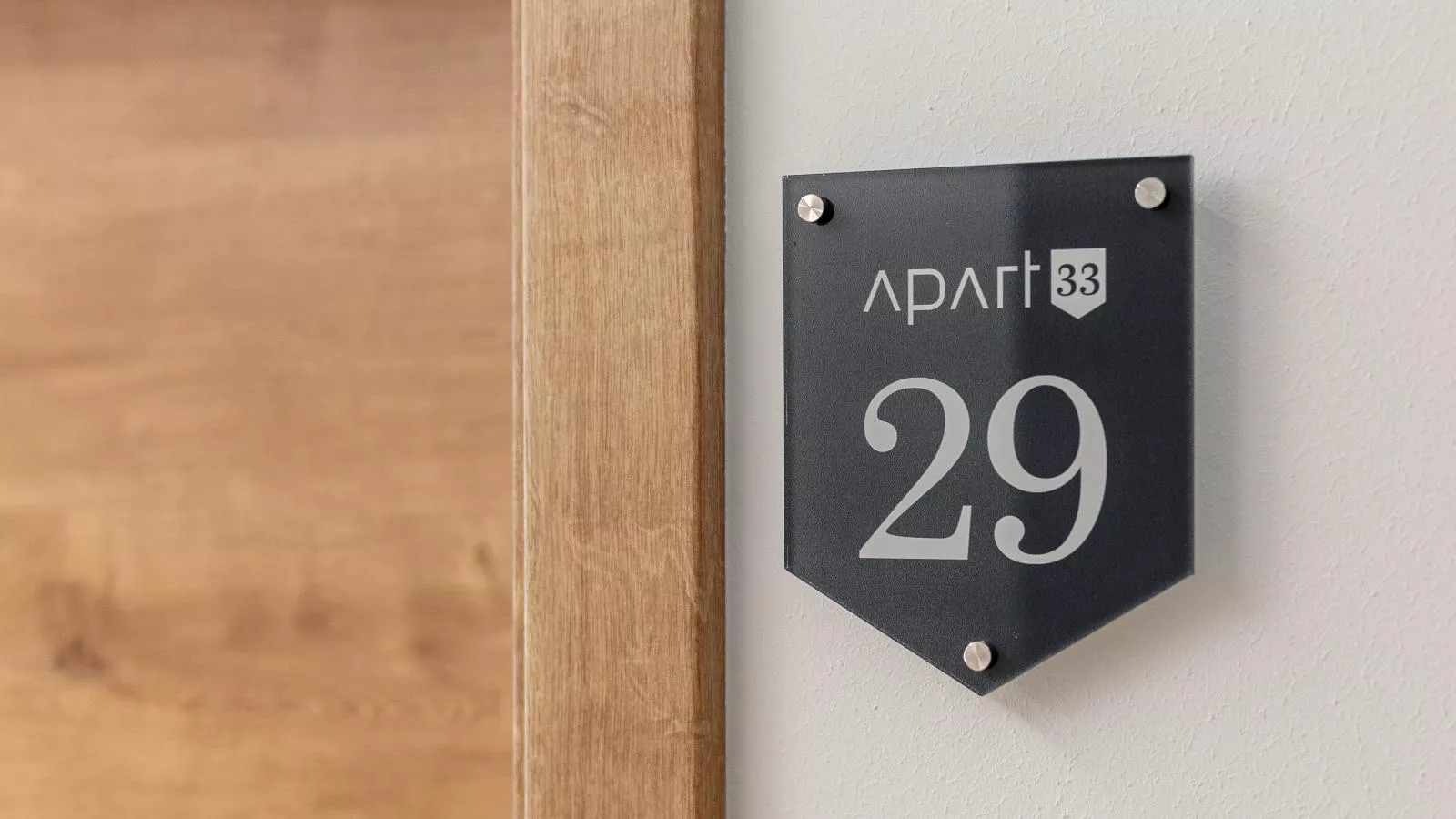 Apart33 Top 1-29-Outdoor