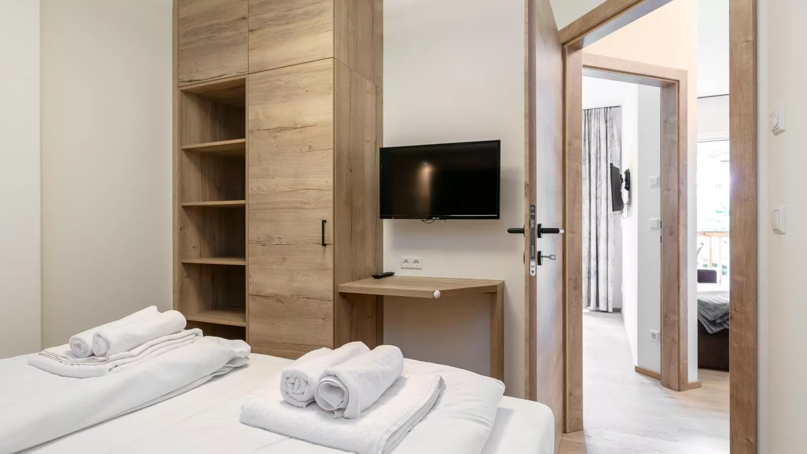 Apart33 Top 1-29-Bedroom