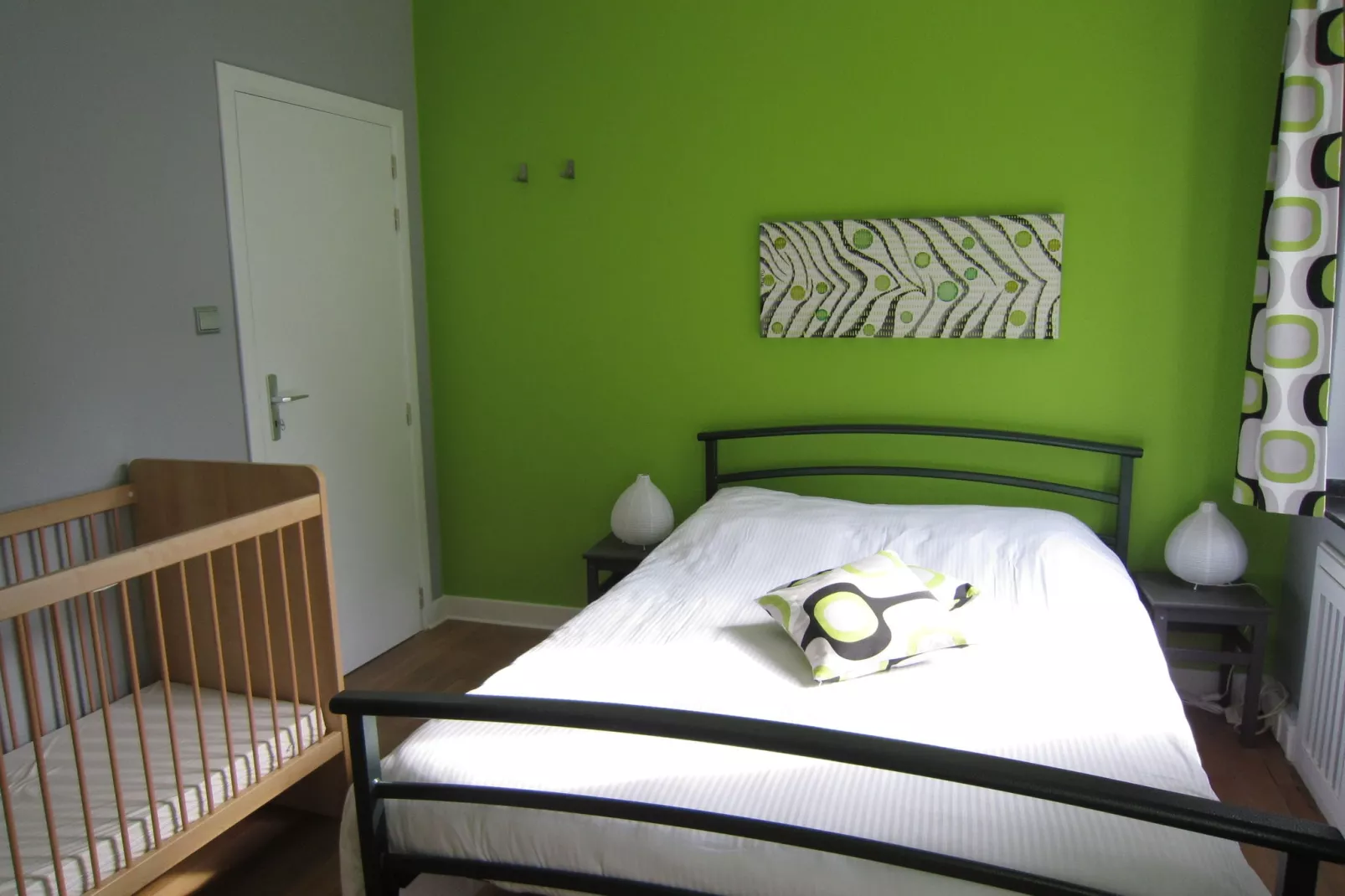 The Rainbow House-Schlafzimmer