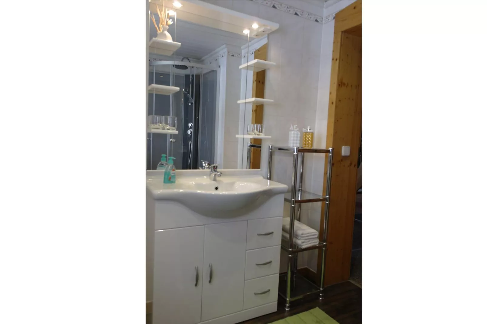 Holzhaus Ute-Bathroom