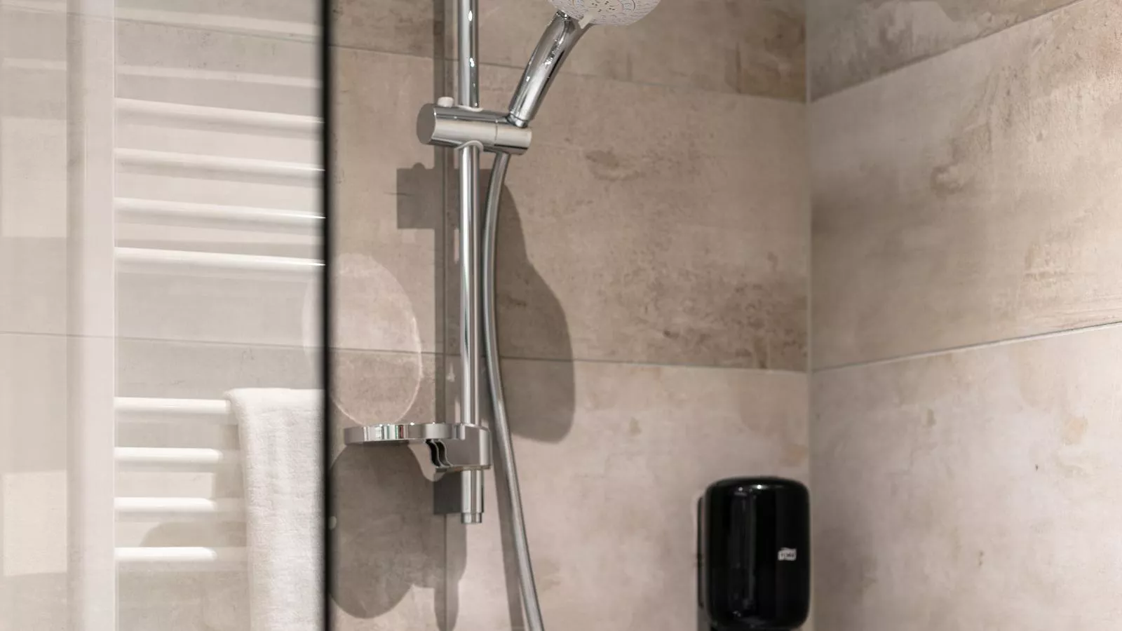 Apart33 Top 2-12-Bathroom