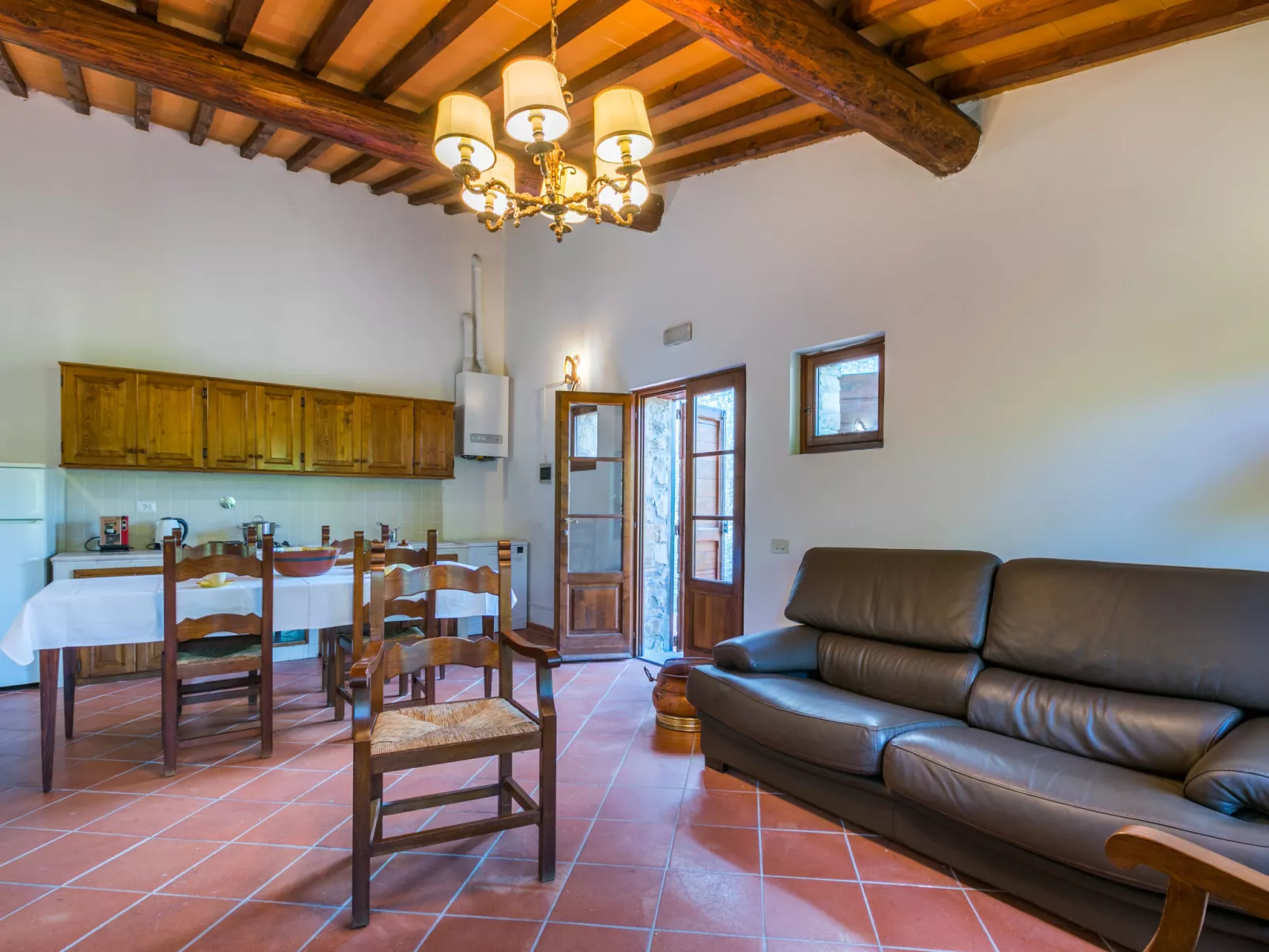 Cerretino Tettoia-Inside