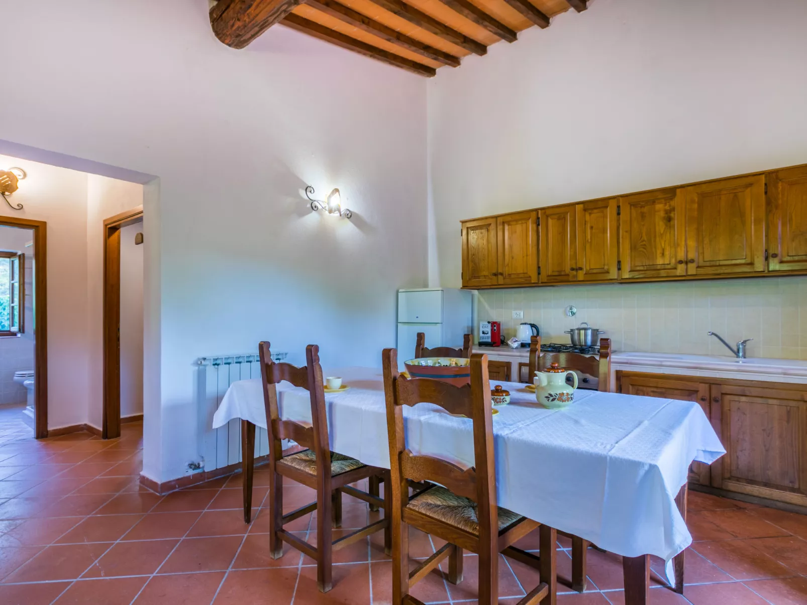 Cerretino Tettoia-Inside