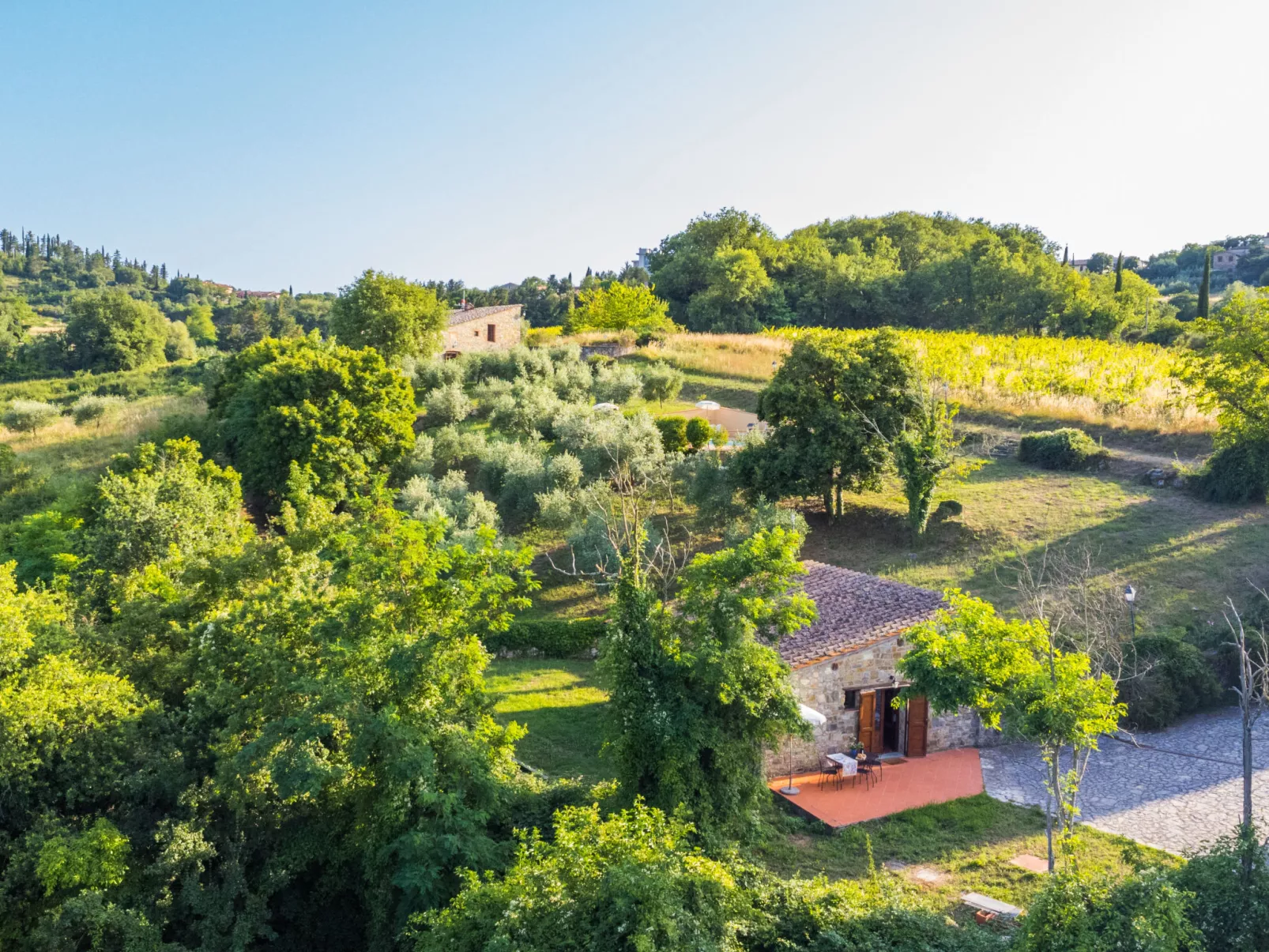 Cerretino Tettoia-Outside