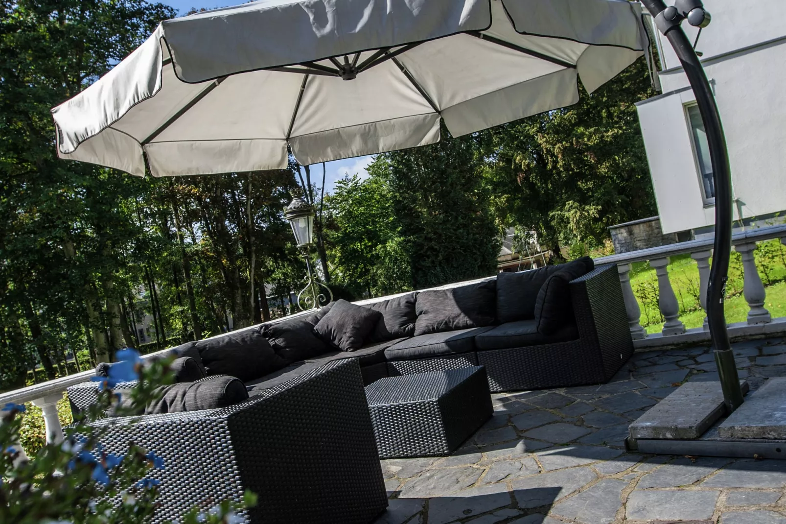 The Rainbow House-Terrassenbalkon