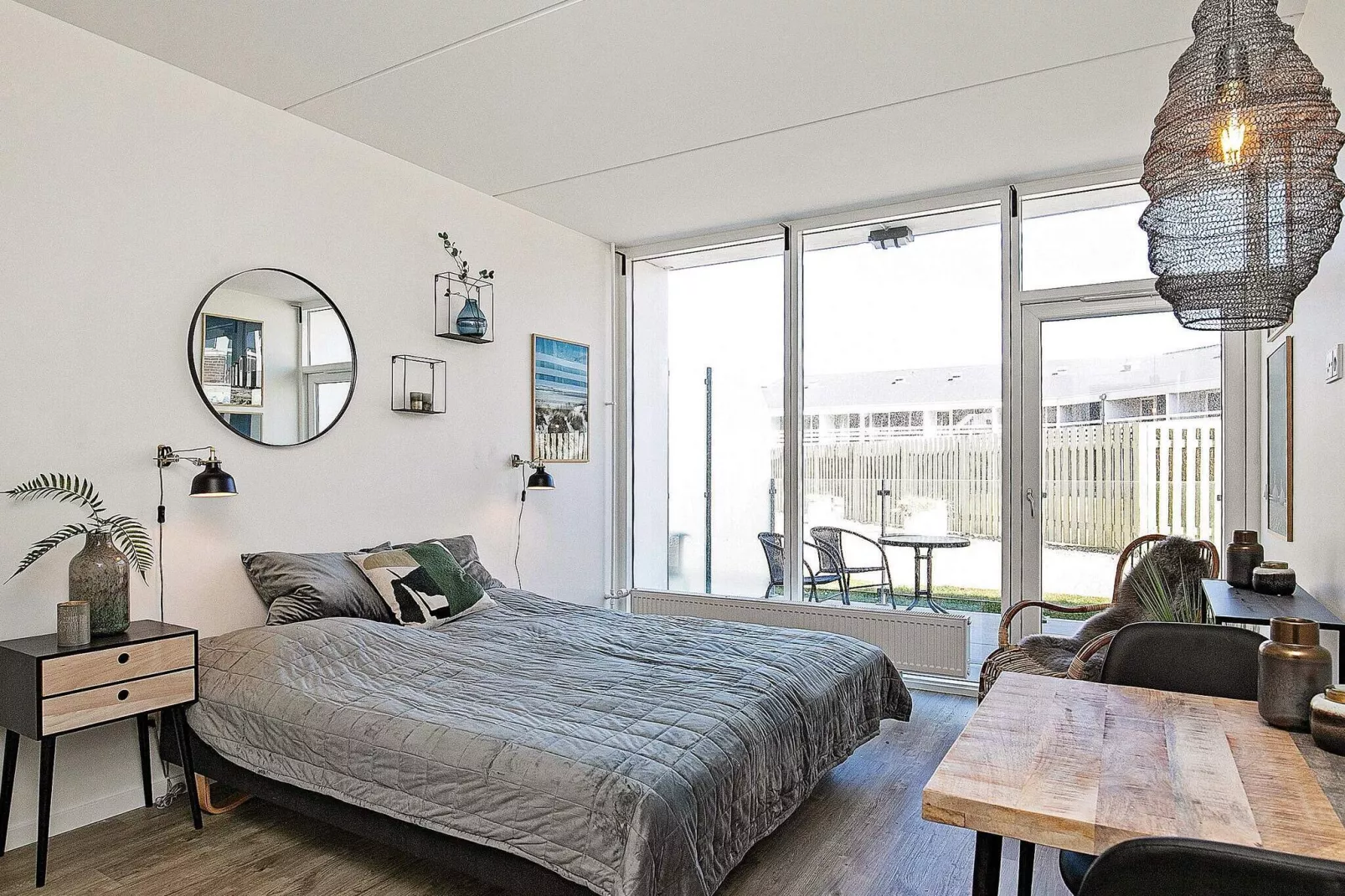 1 room,incl.electricity,Premium-Indoor