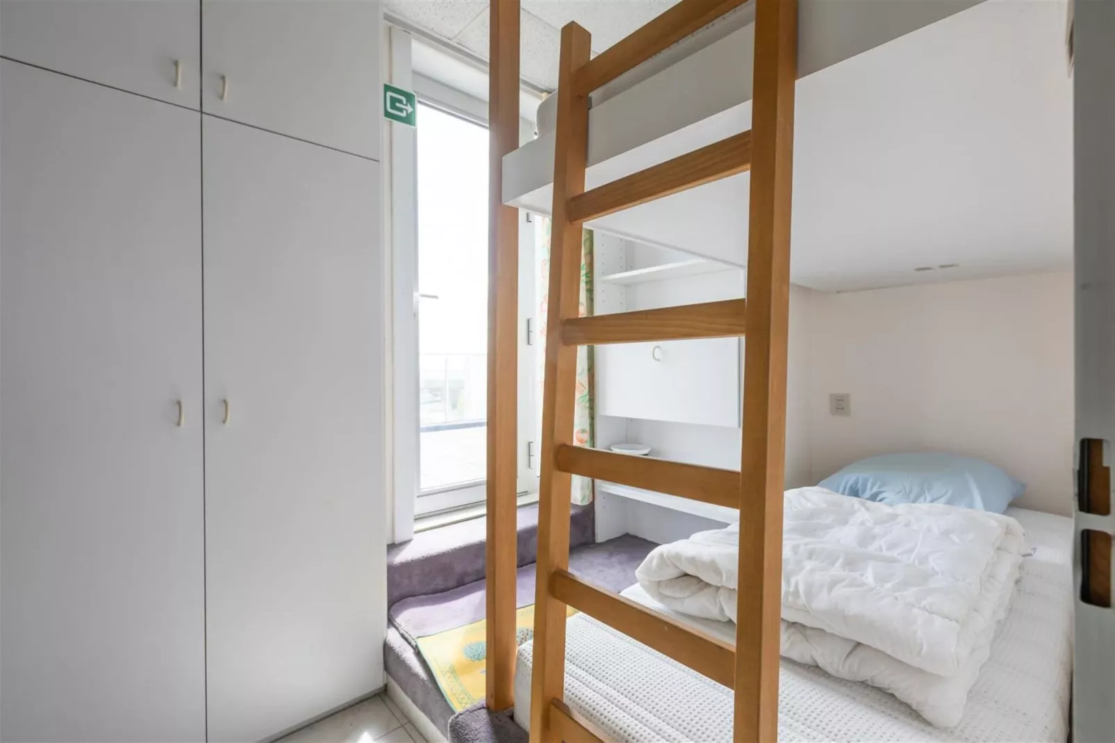 Zeegalm-Bedroom