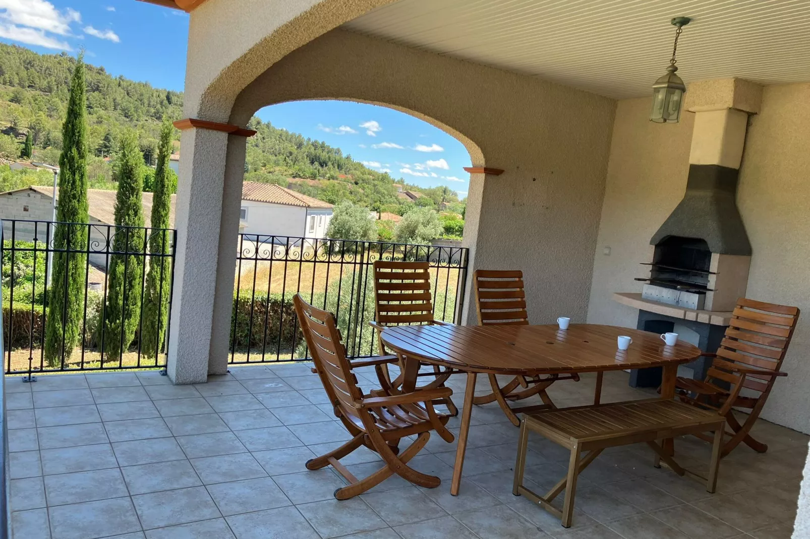 Villa les Hirondelles-Terrace balcony
