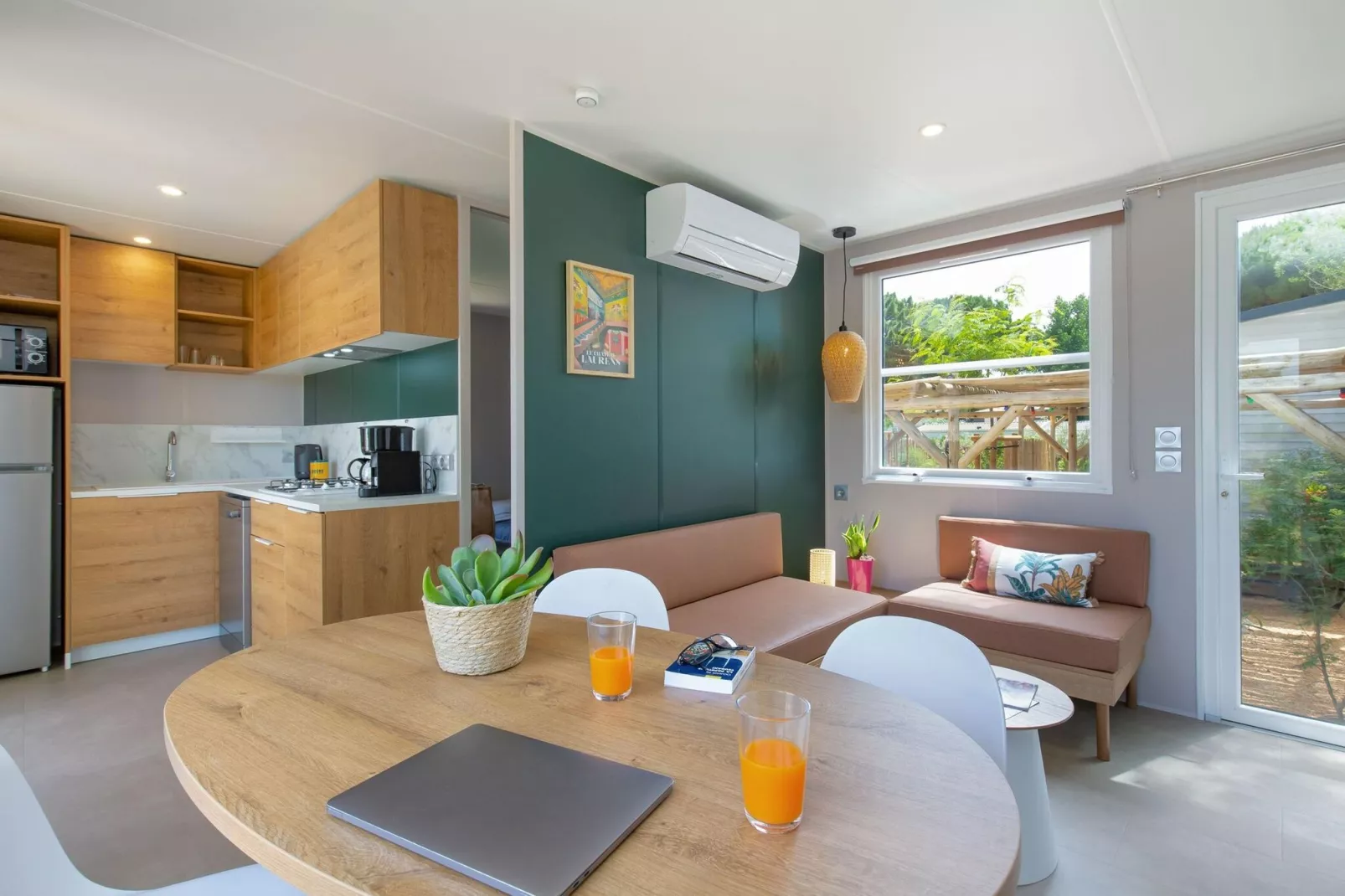 Les Jardins d'Agathe 5-Living room