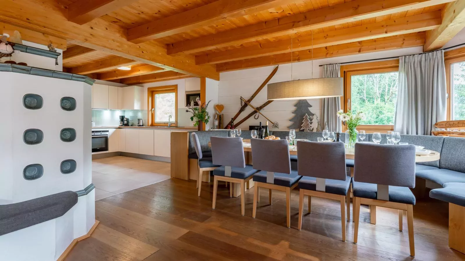 Chalet Huski Viehhofen-Dining room