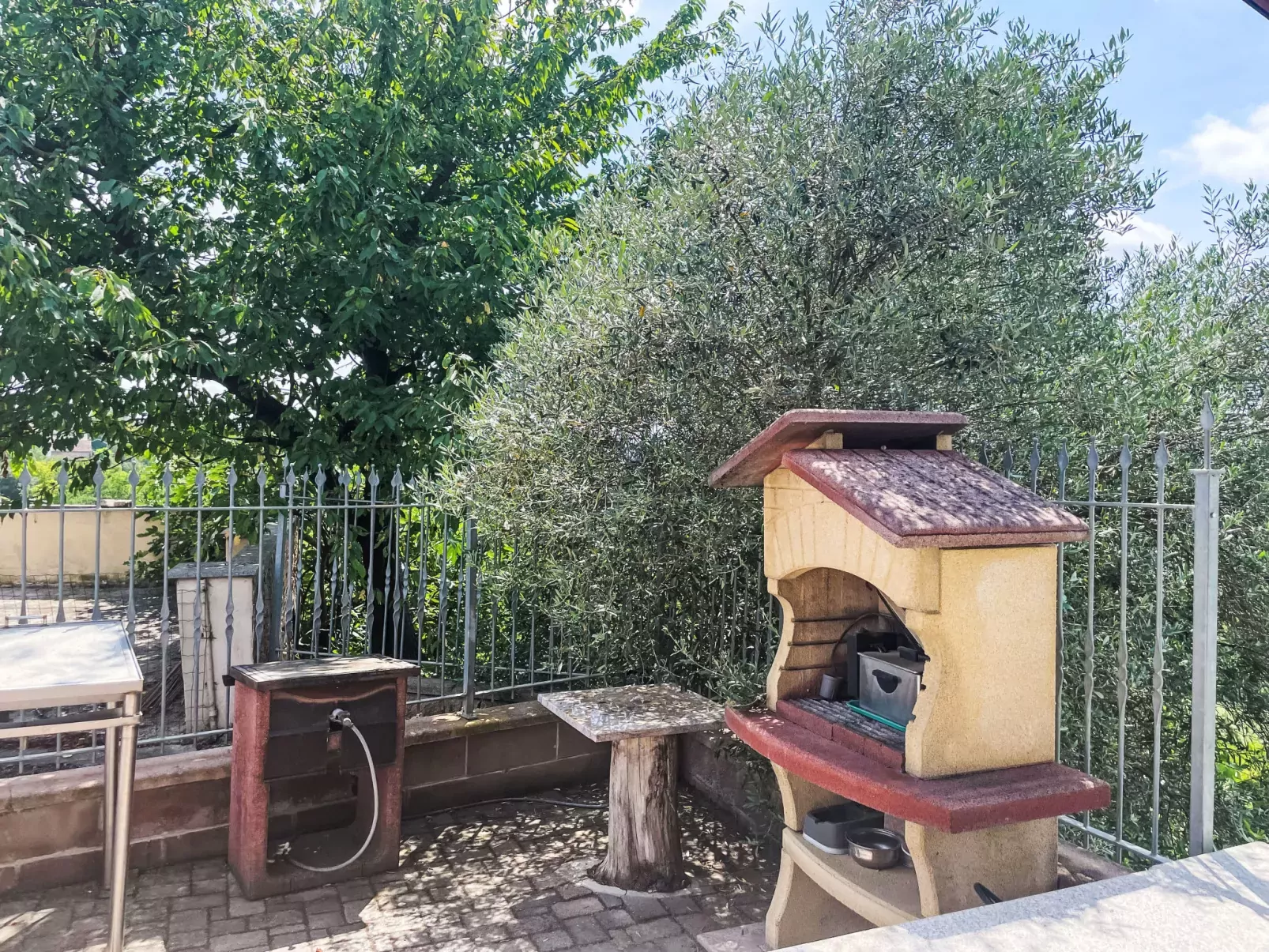 Zio-Outside