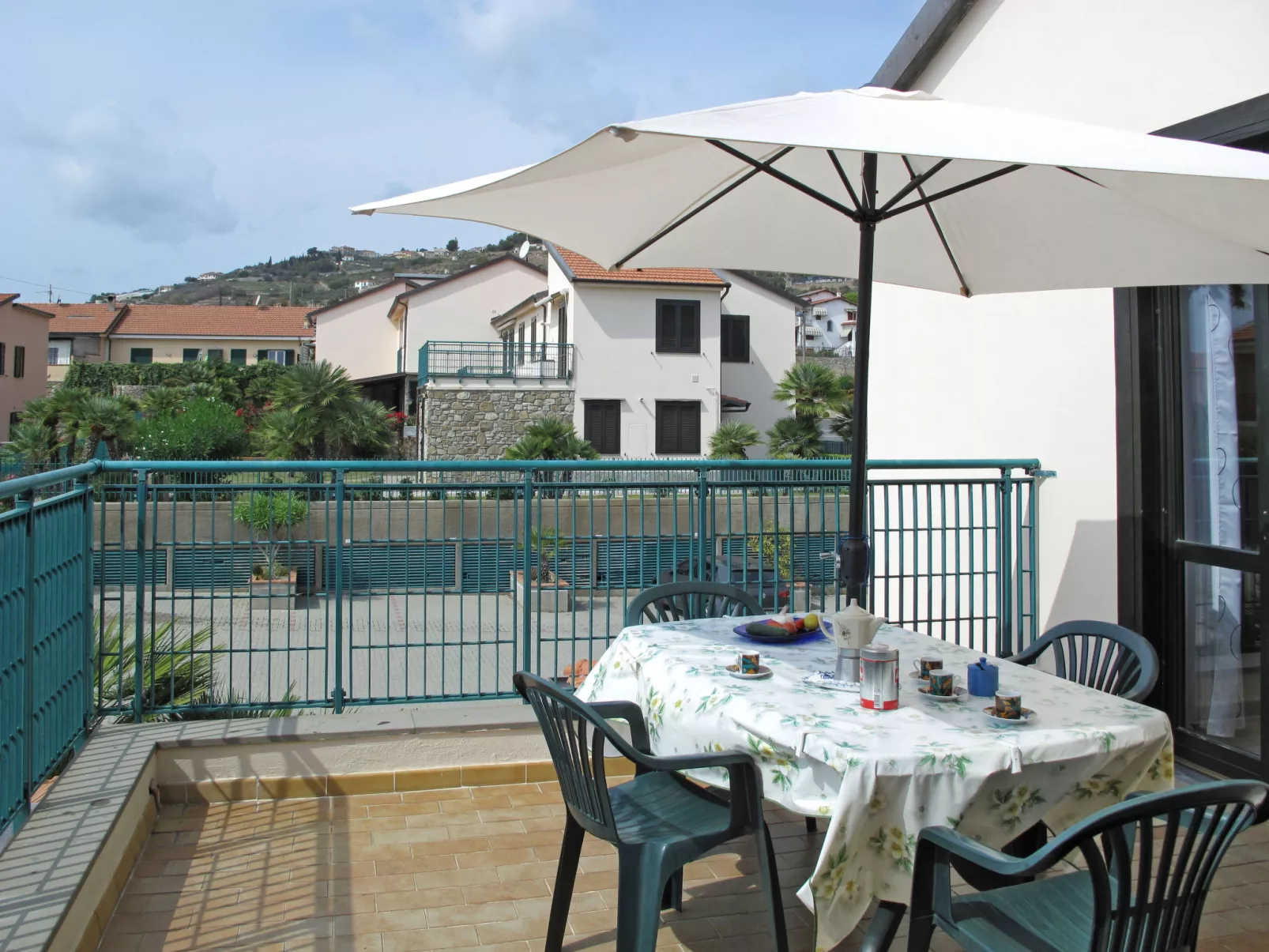 Le Margherite (SLR255)-Inside