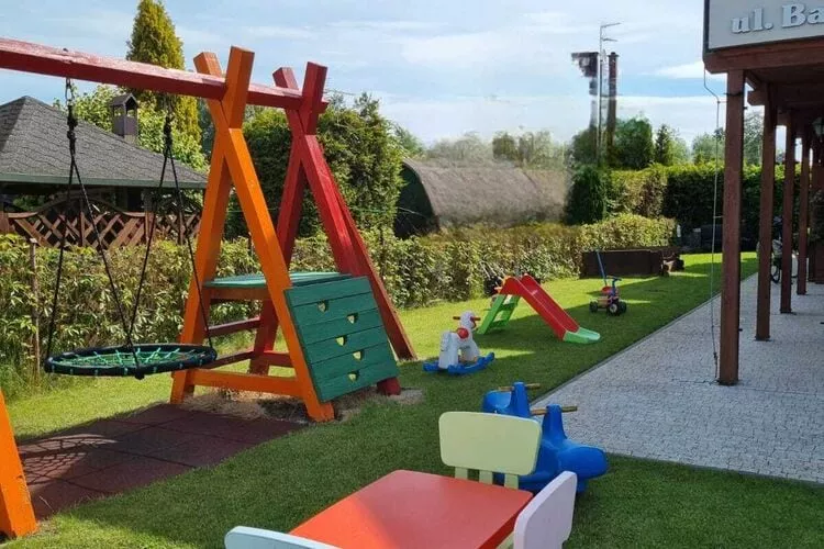 Domki wakacyjne STANDARD dla 6 osób Sarbinowo-Gardens summer
