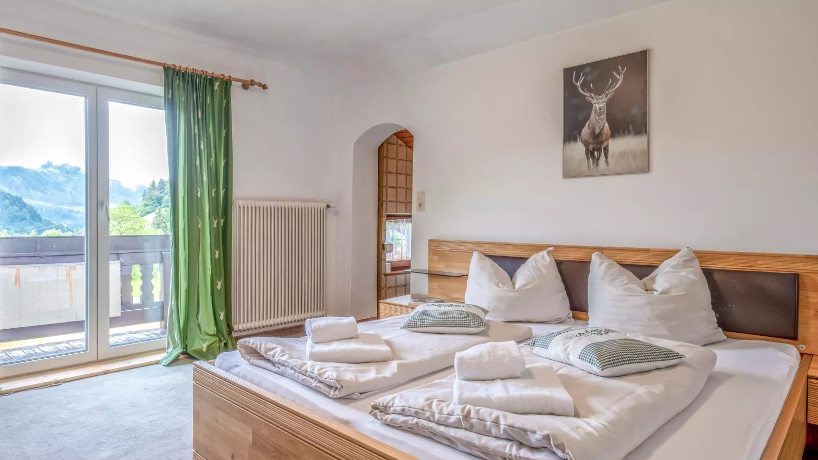 Platzhirsch Small-Bedroom