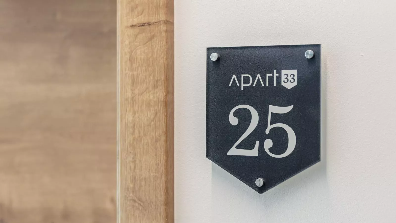 Apart33 Top 1-25-Outdoor