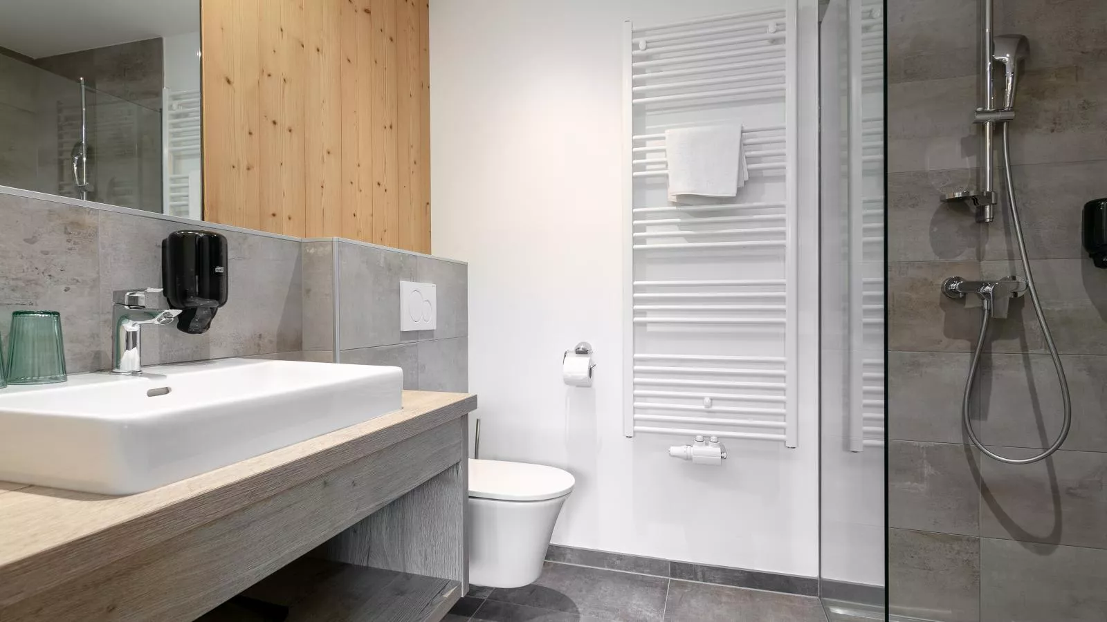 Apart33 Top 2-3C-Bathroom