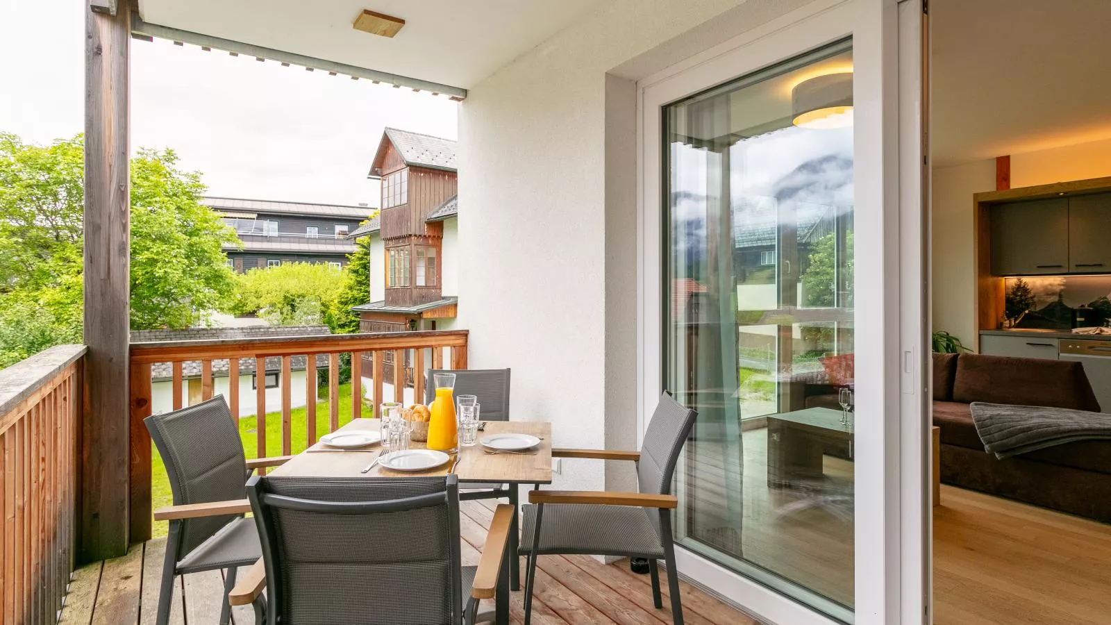 Apart33 Top 1-22-Terrace balcony